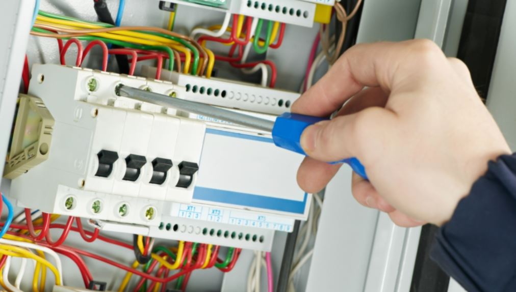 Tips to hire best electrical contractor in Westwood